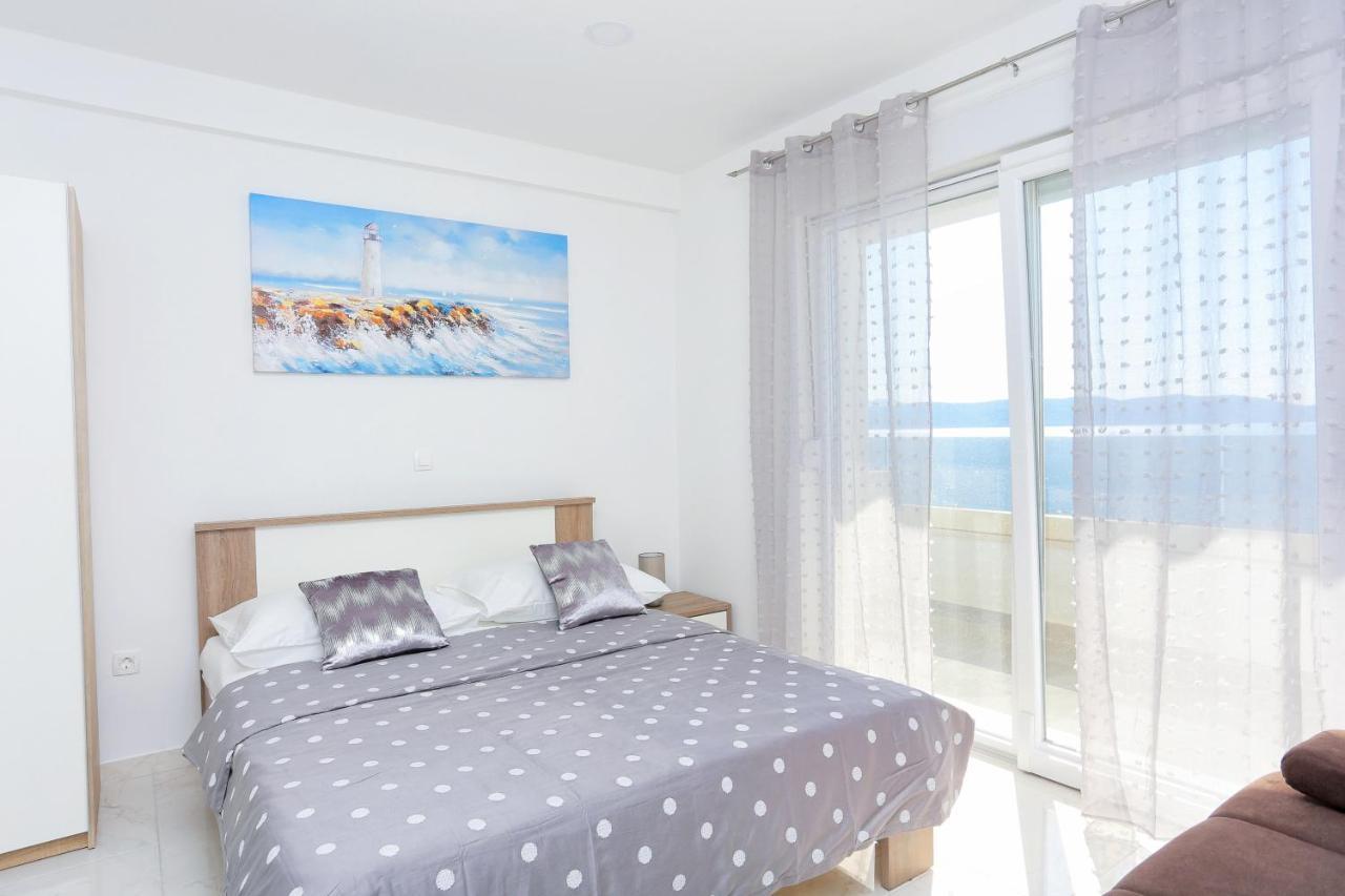 Family Friendly With A Swimming Pool - Porat, Makarska - 18150 * Zivogosce