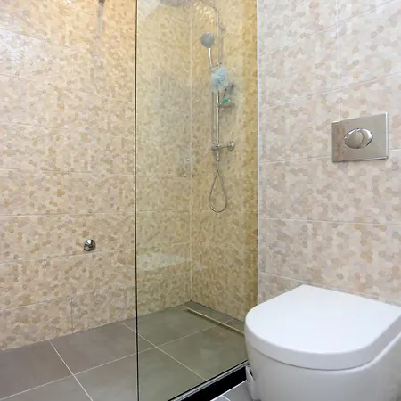Family Friendly Apartments With A Swimming Pool Zivogosce - Porat, Makarska - 18150 Room photo