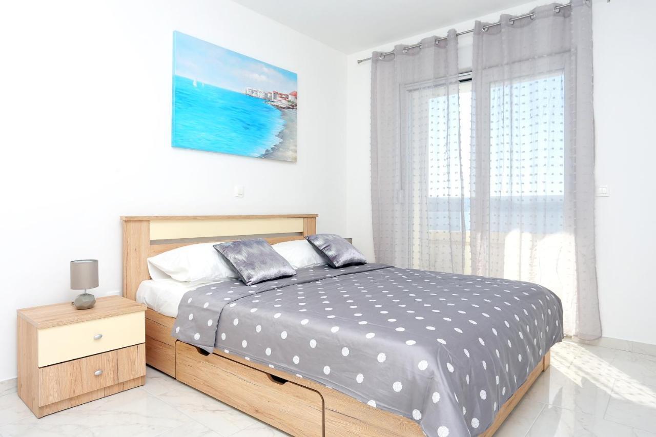 Apartment Family Friendly With A Swimming Pool - Porat, Makarska - 18150
